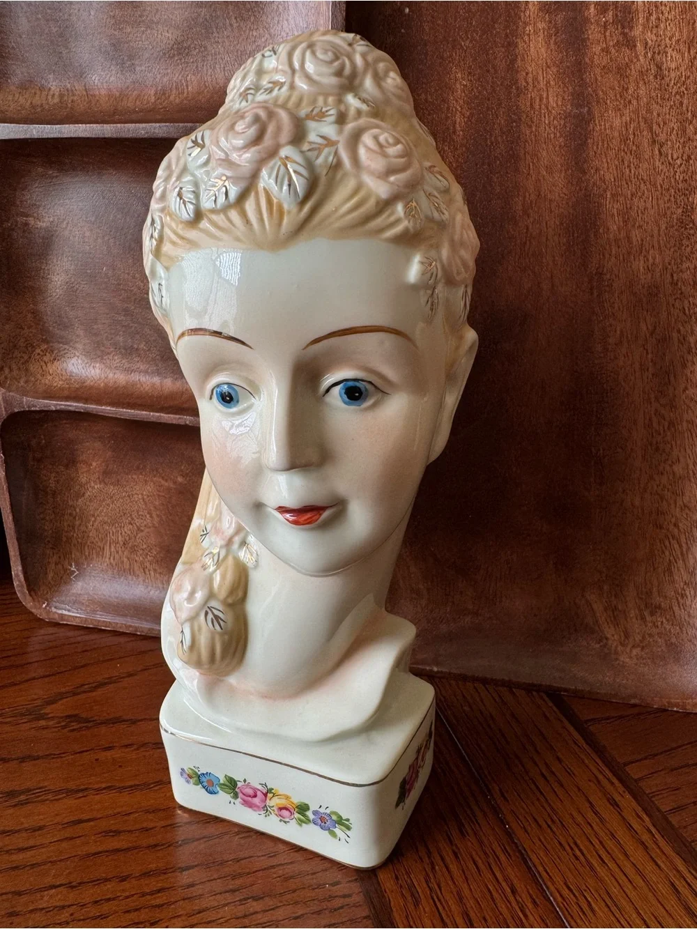 Vintage MCM Beautiful Lady Head Wall Pocket Vase Floral Porcelain Decor Roses
